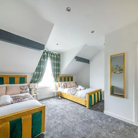 F1Kr - Stylish Home For Family And Friends