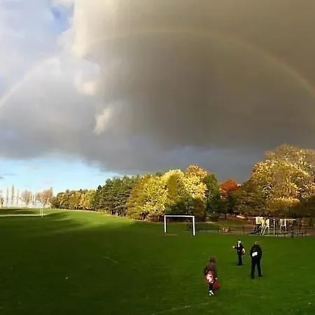 *fl1k* For Your Relaxed & Cosy + Free Parking + Free Fast Wifi * Leeds (West Yorkshire)