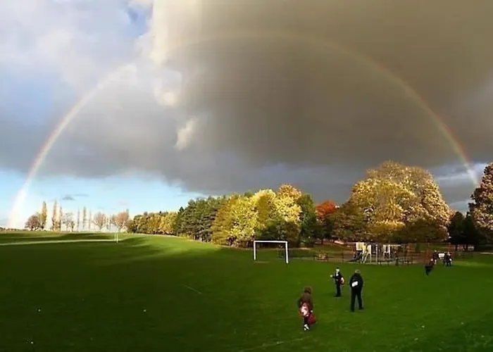 *fl1k* For Your Relaxed & Cosy + Free Parking + Free Fast Wifi * Leeds (West Yorkshire)