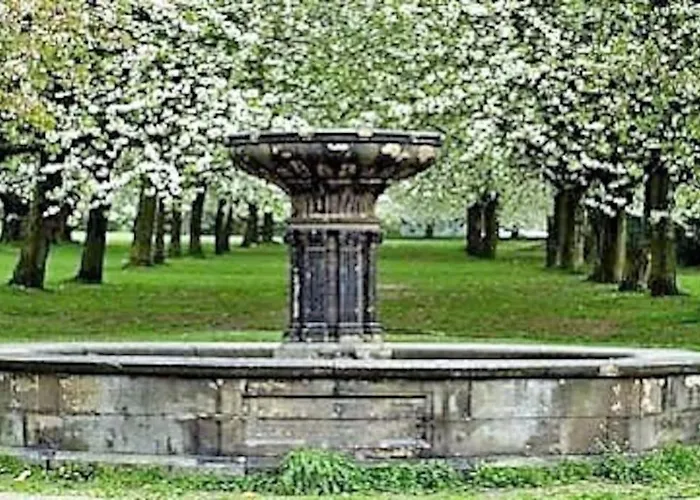 *fl1k* For Your Relaxed & Cosy + Free Parking + Free Fast Wifi Apartament Leeds (West Yorkshire)