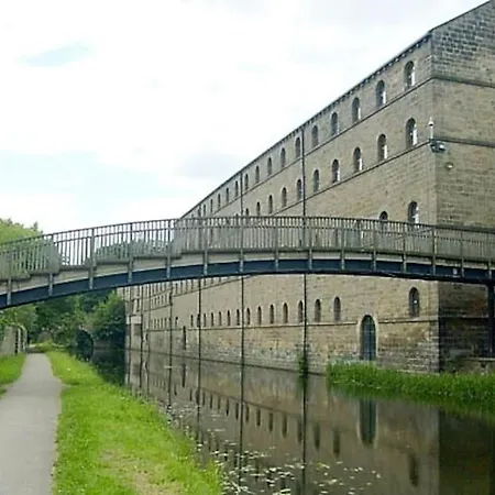 Daire *fl1k* For Your Relaxed & Cosy + Free Parking + Free Fast Wifi *